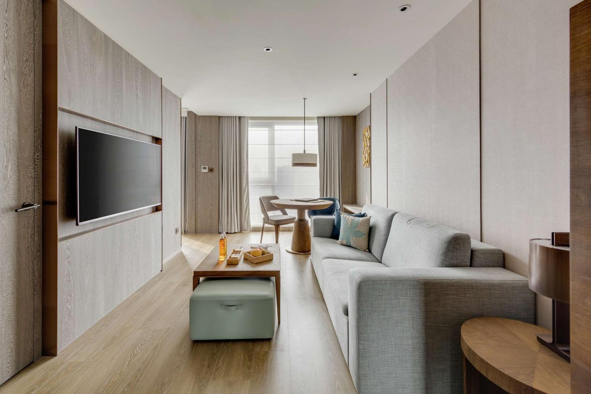 Doubletree By Hilton Taipei Zhongshan מראה חיצוני תמונה