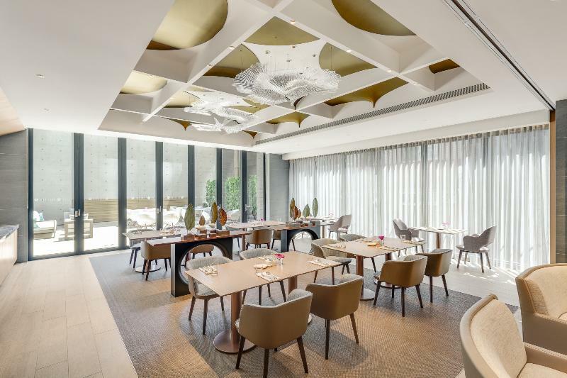 Doubletree By Hilton Taipei Zhongshan מראה חיצוני תמונה